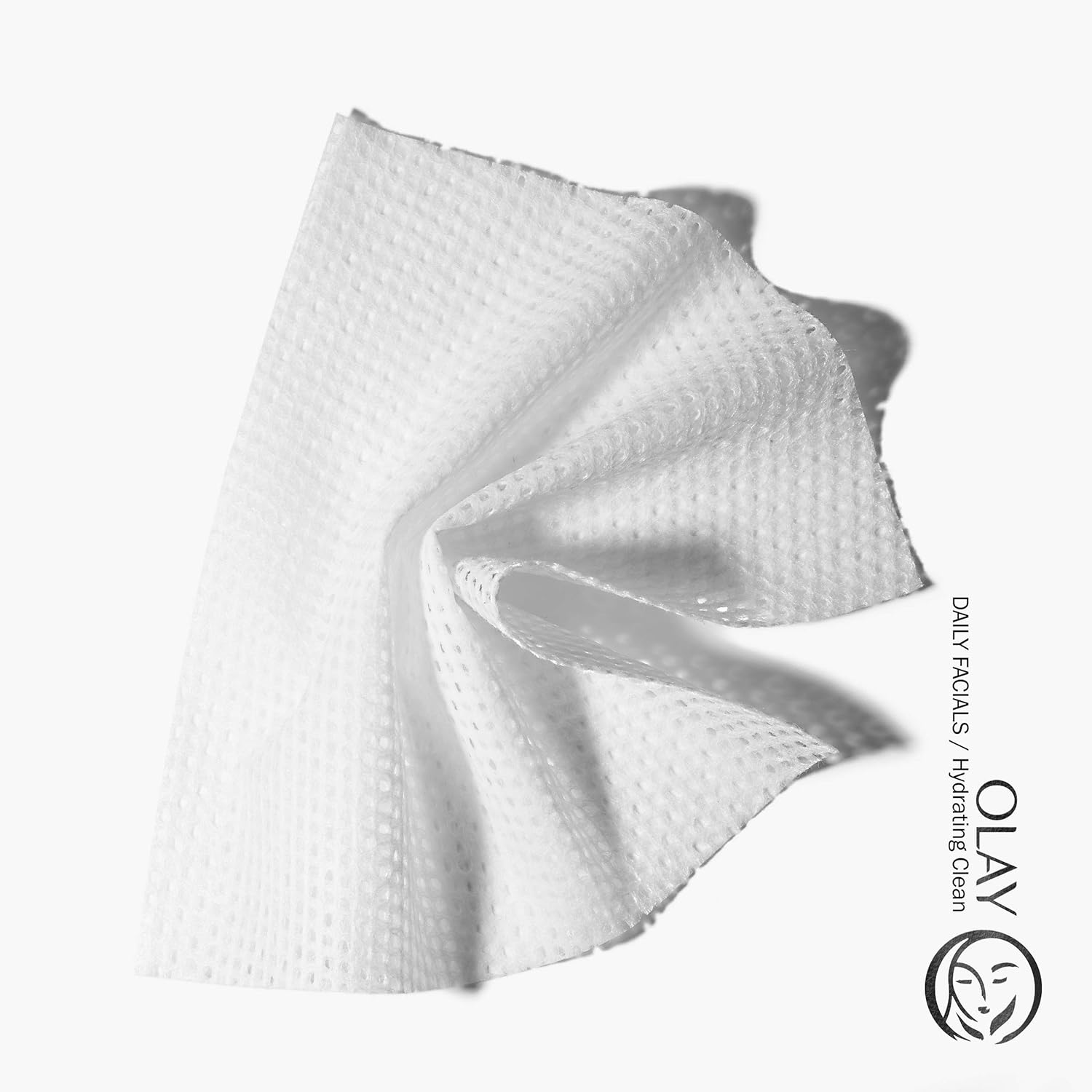 Olay 5-in-1 daily facials hydrating clean facial cloths.
