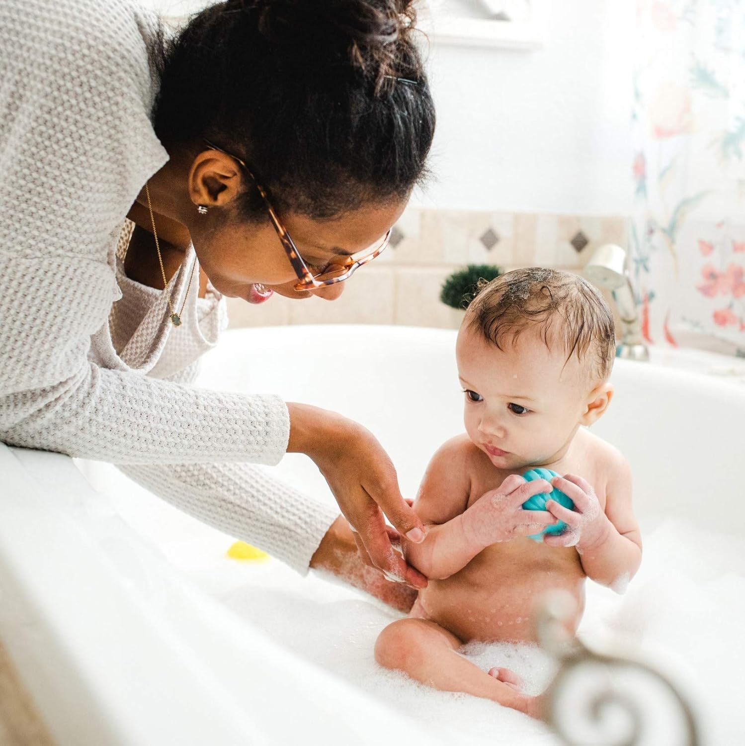 Aveeno baby eczema therapy powder packets – for soothing baby baths. 