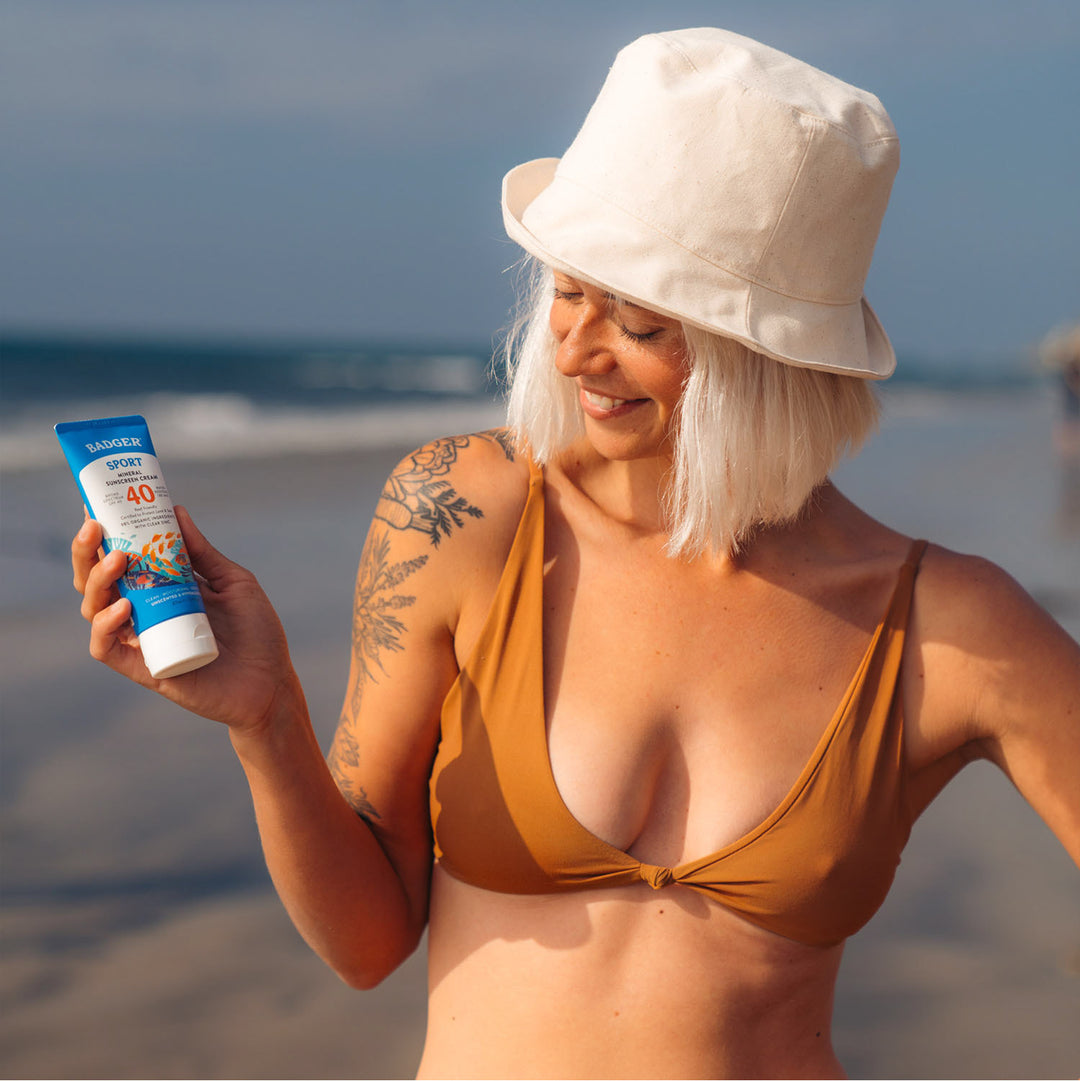 Badger Sport Clear Zinc Sunscreen Cream, SPF40, Unscented, 2.9 Oz (87 ml)